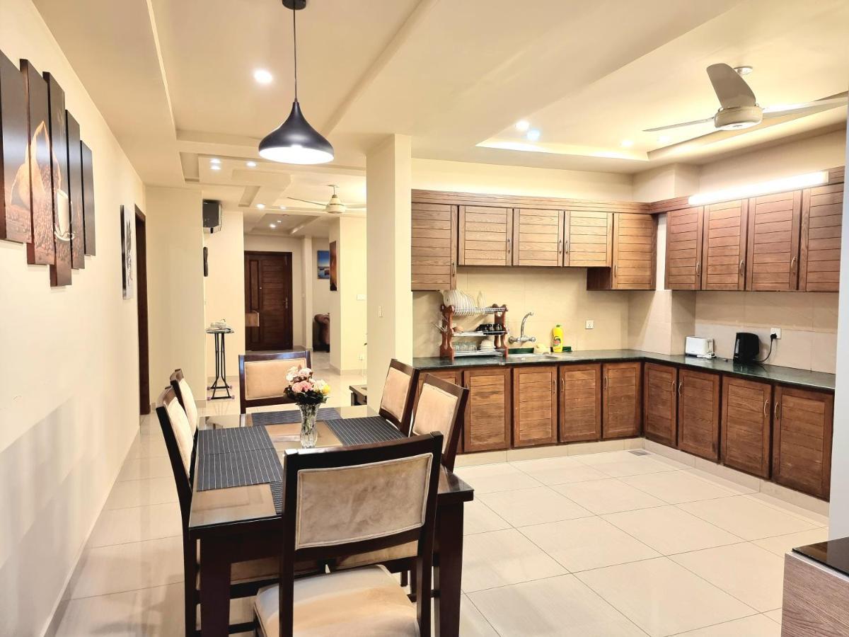 The Millenial Apartments & Suites Bahria Town Rawalpindi Ngoại thất bức ảnh