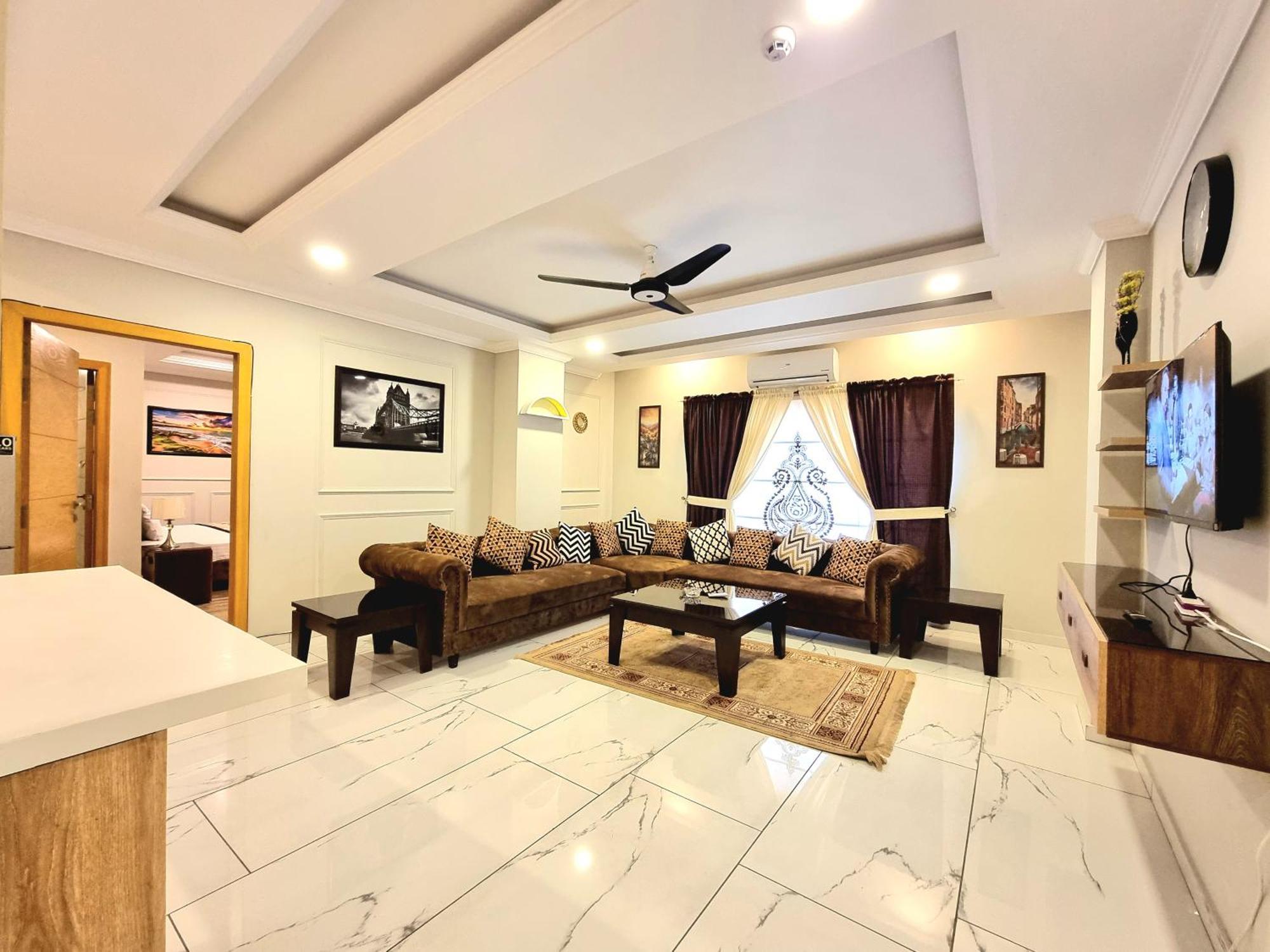 The Millenial Apartments & Suites Bahria Town Rawalpindi Phòng bức ảnh