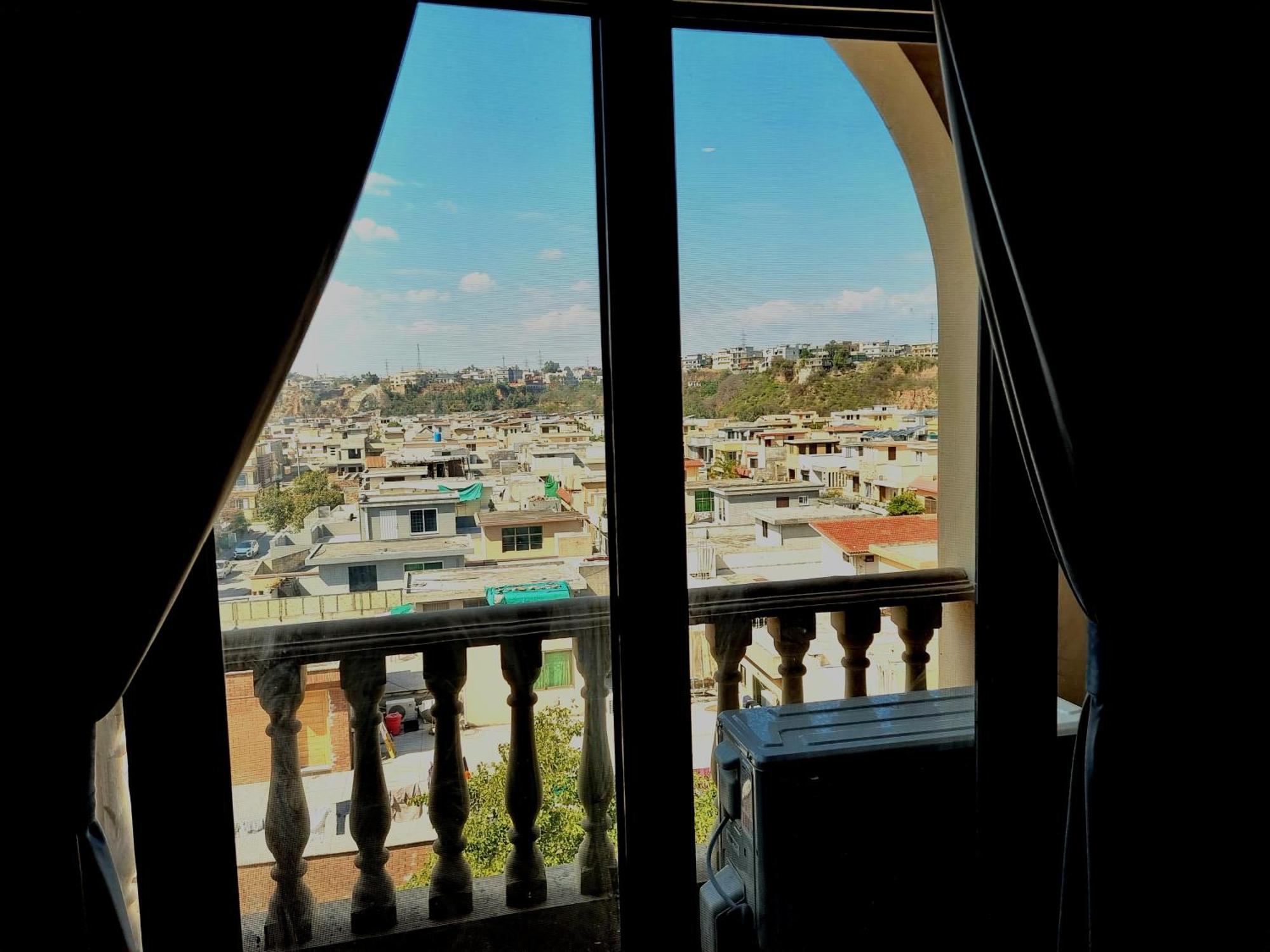 The Millenial Apartments & Suites Bahria Town Rawalpindi Phòng bức ảnh